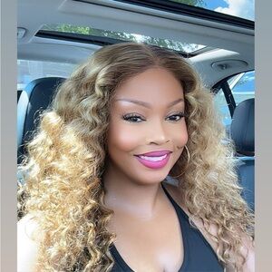 Meet your Posher, Nicole